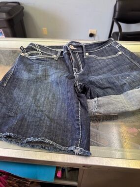 Rock & Republic Dark Indigo Denim Shorts with Contrast Stitching